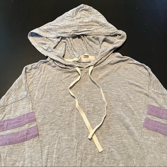 Gray & Purple Long Sleeve Lightweight Drawstring Hoodie, Size Small - Picture 3 of 6